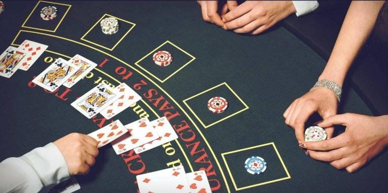 Hướng dẫn cơ bản chơi blackjack